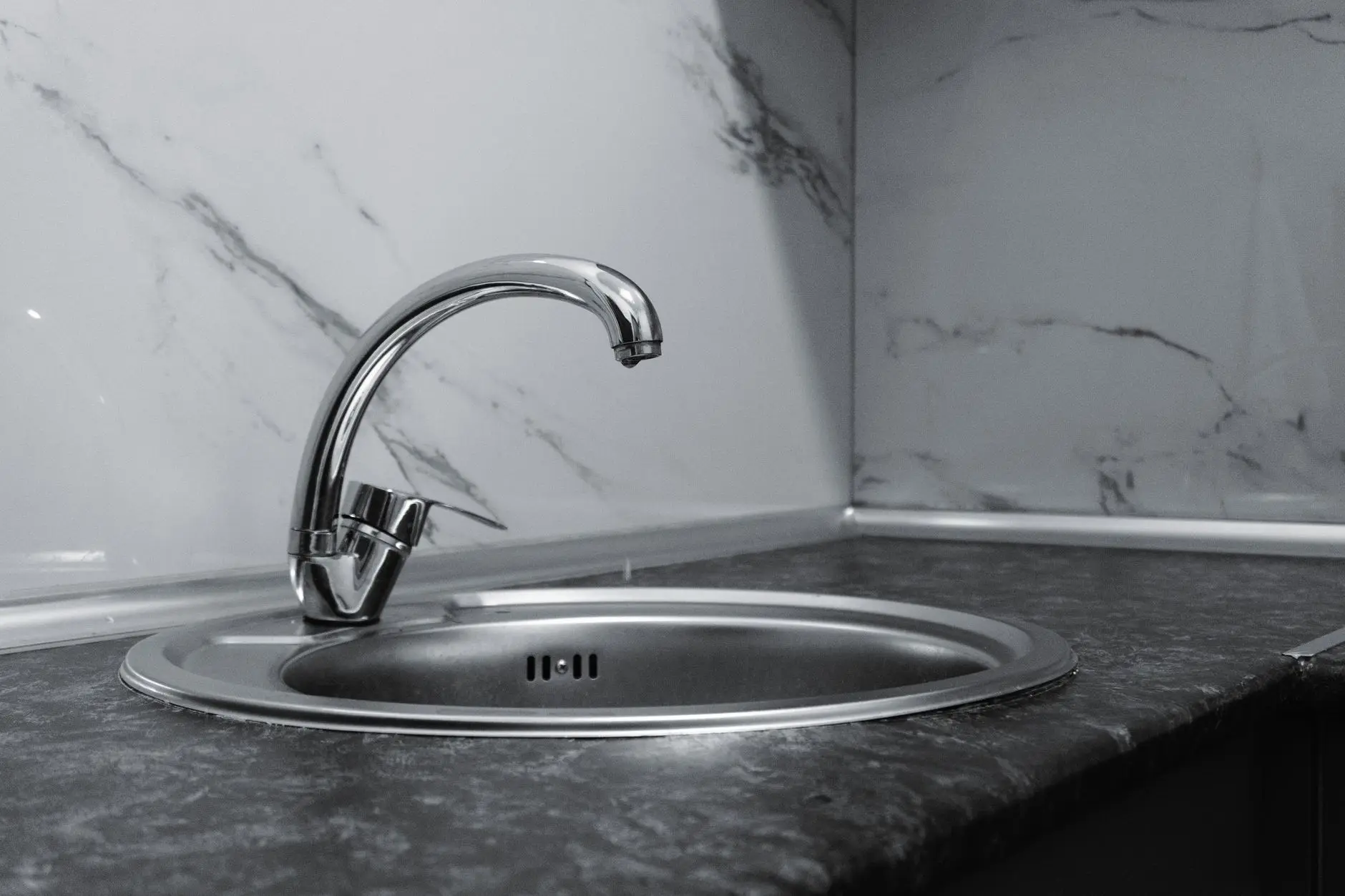 郑州秀璐电子科技电源适配器选型要点与常见问题解答